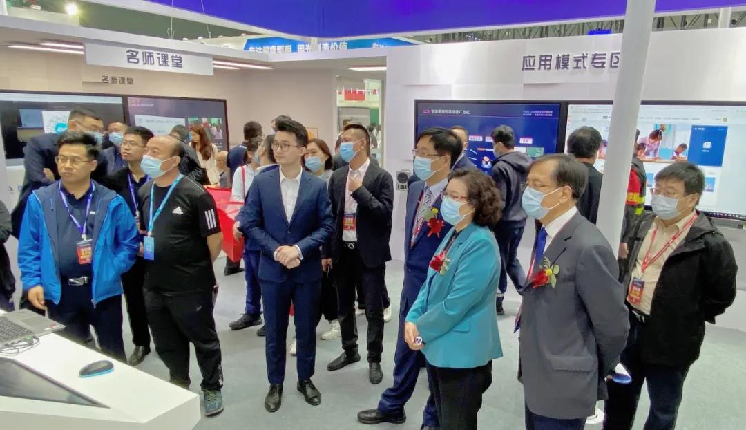 河北展，奧威亞“三個課堂”引全場矚目