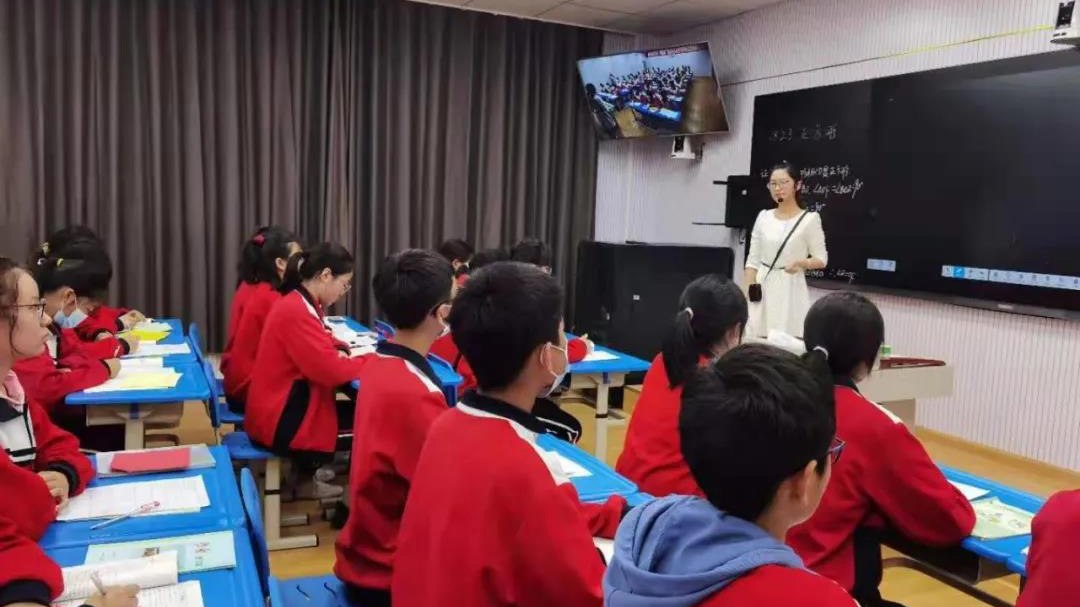 【學(xué)習(xí)強(qiáng)國】四川閬中：聚焦應(yīng)用實(shí)效，扎實(shí)推進(jìn)教育信息化2.0