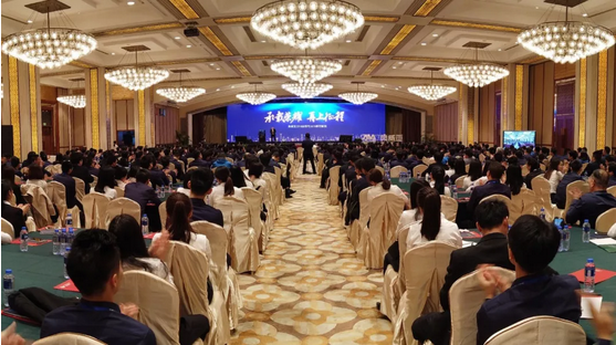 奧威亞：揚(yáng)帆再起航，再戰(zhàn)新征程，開創(chuàng)新輝煌